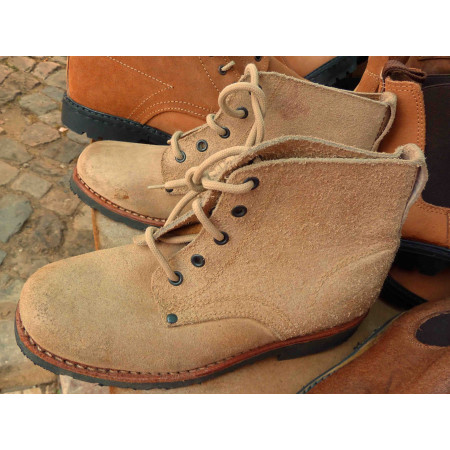 Solutie curatare incaltaminte COLOURLOCK Leather Shoe Washing Agent_4