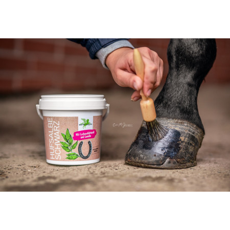 Unguent negru pentru copite BENSE & EICKE Black Hoof Ointment
