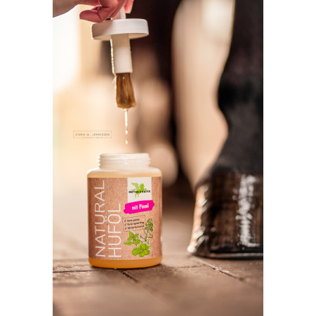 Ulei natural pentru protectia copitelor BENSE & EICKE Natural Hoof Oil with Brush