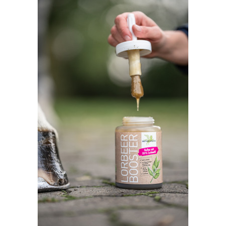 Ulei pentru ingrijire copite BENSE & EICKE LaurelBooster 450 ml